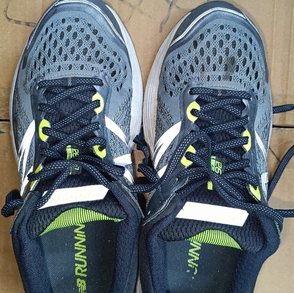 New Balance Men's FuelCell 1260 V7 Running Shoe - Picture 8 of 13